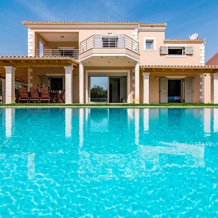 Villa Johnnie Poulades Ngoại thất bức ảnh