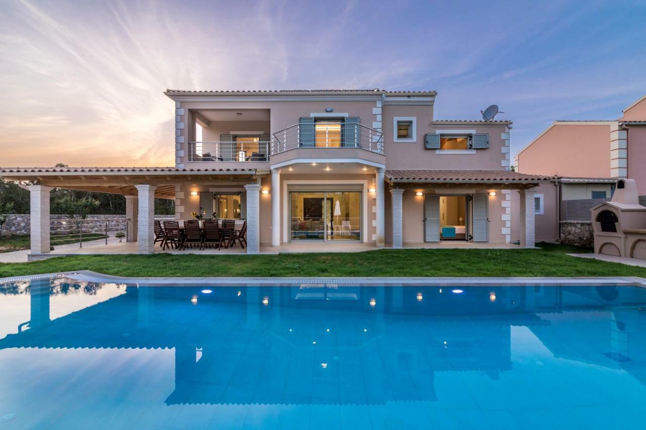 Villa Johnnie Poulades Ngoại thất bức ảnh