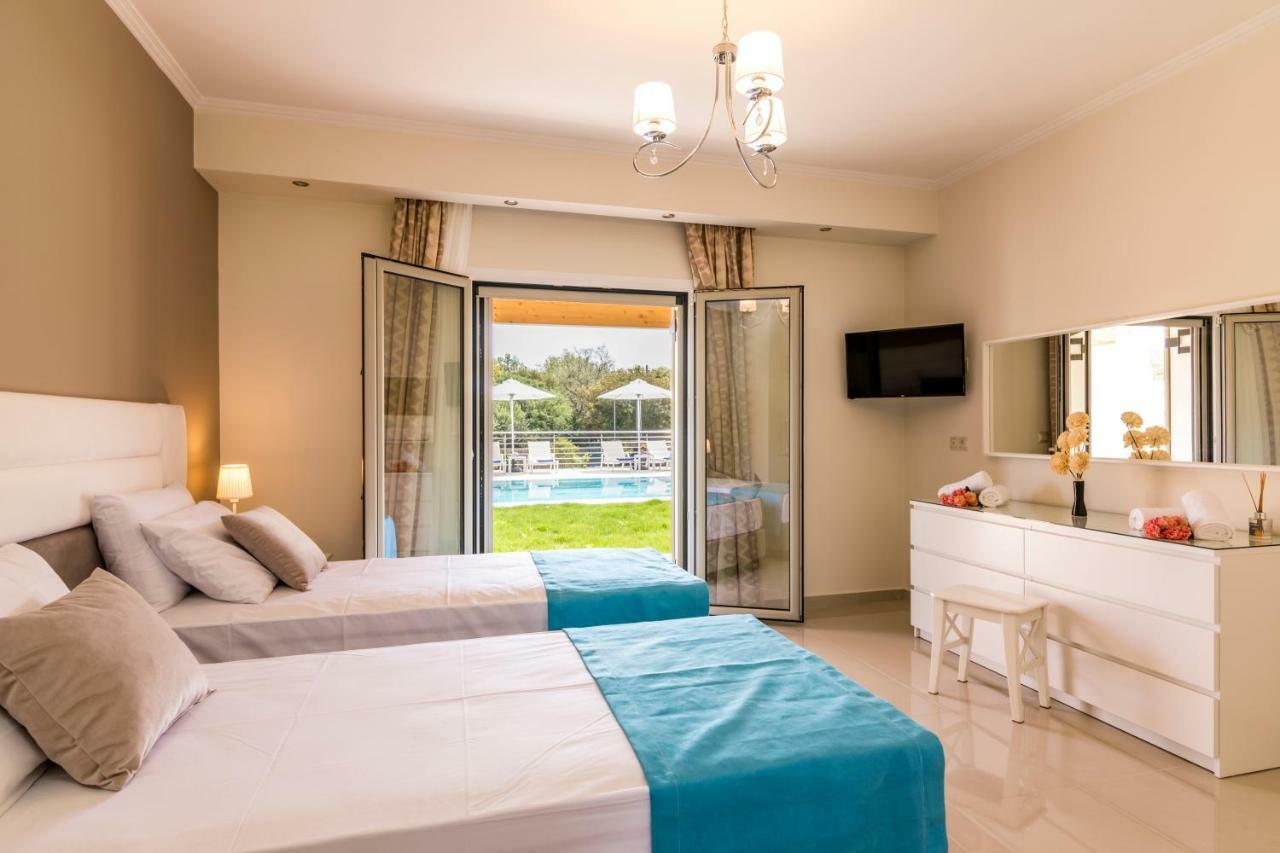 Villa Johnnie Poulades Ngoại thất bức ảnh