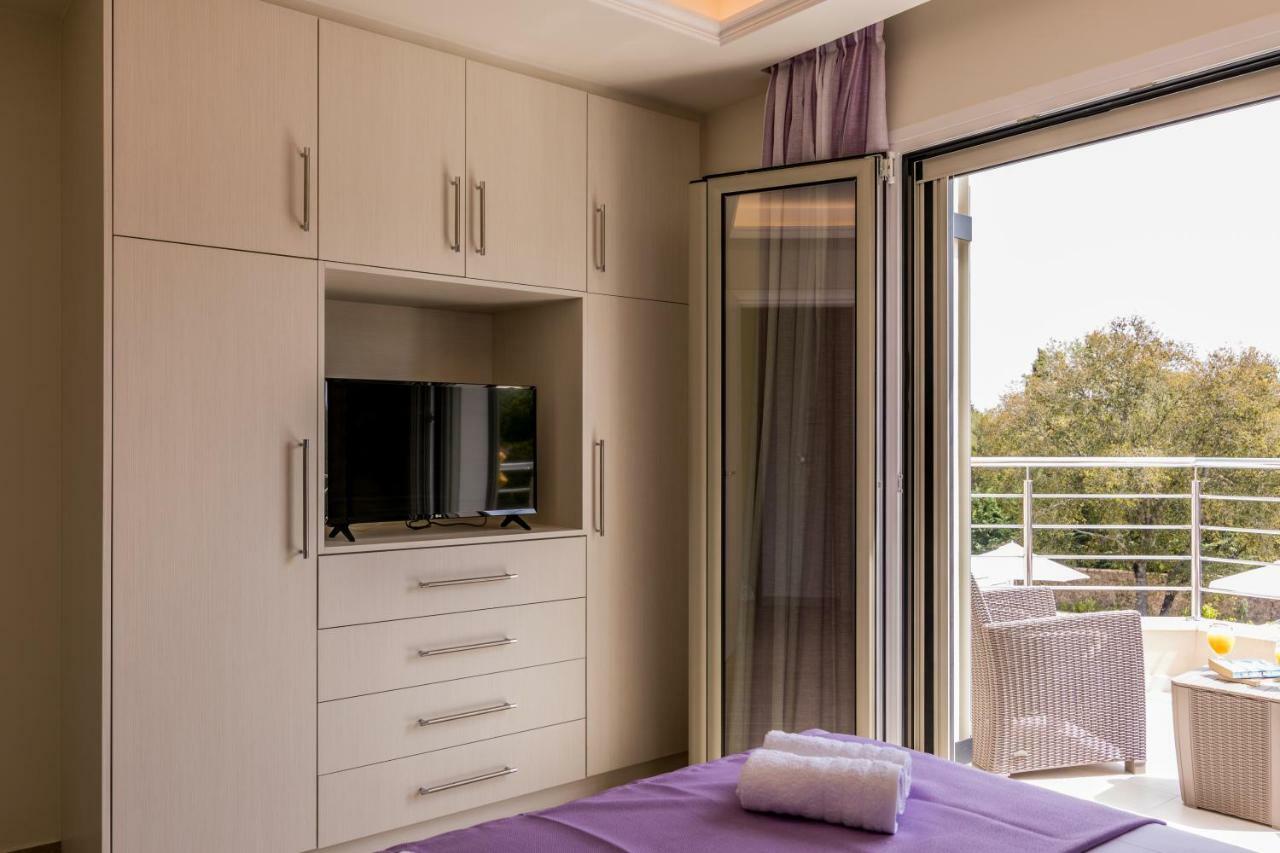 Villa Johnnie Poulades Ngoại thất bức ảnh
